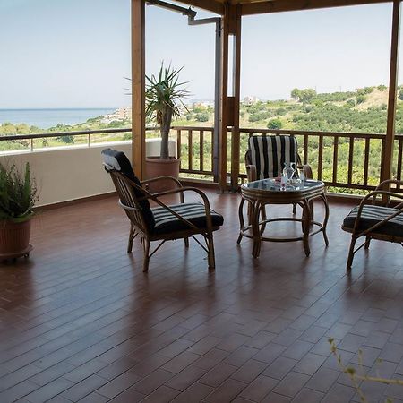 Alexandra Villa สตาโลส ภายนอก รูปภาพ